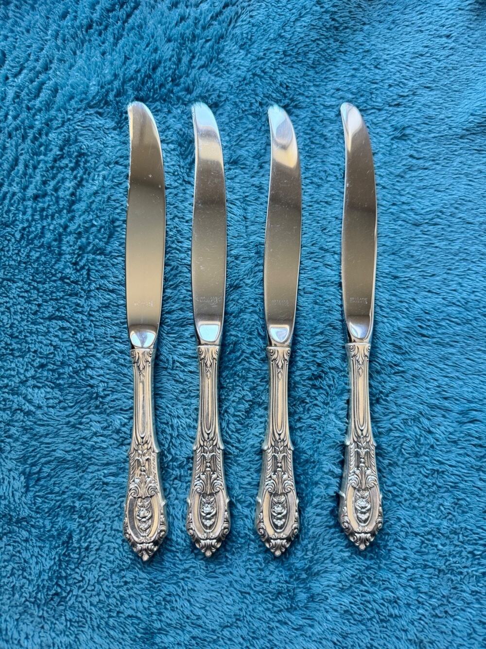 Vintage Wallace Rose Point Sterling Silver "Place" Regular Knives 9-1/8” No Mono
